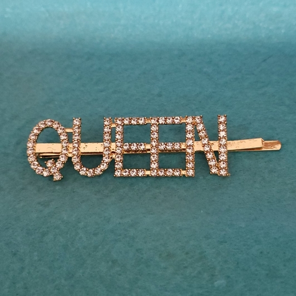 Bling🎁💝"🏷queen" letter hair clip - Picture 2 of 5